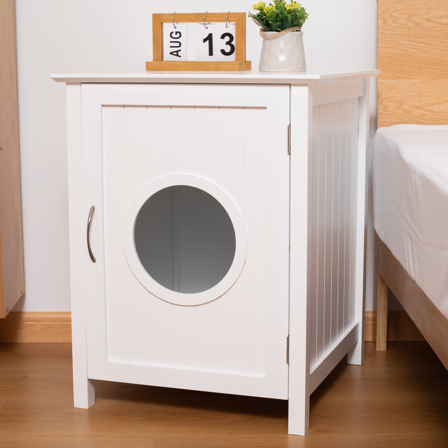 Mykat Hidden litter box furniture cabinet